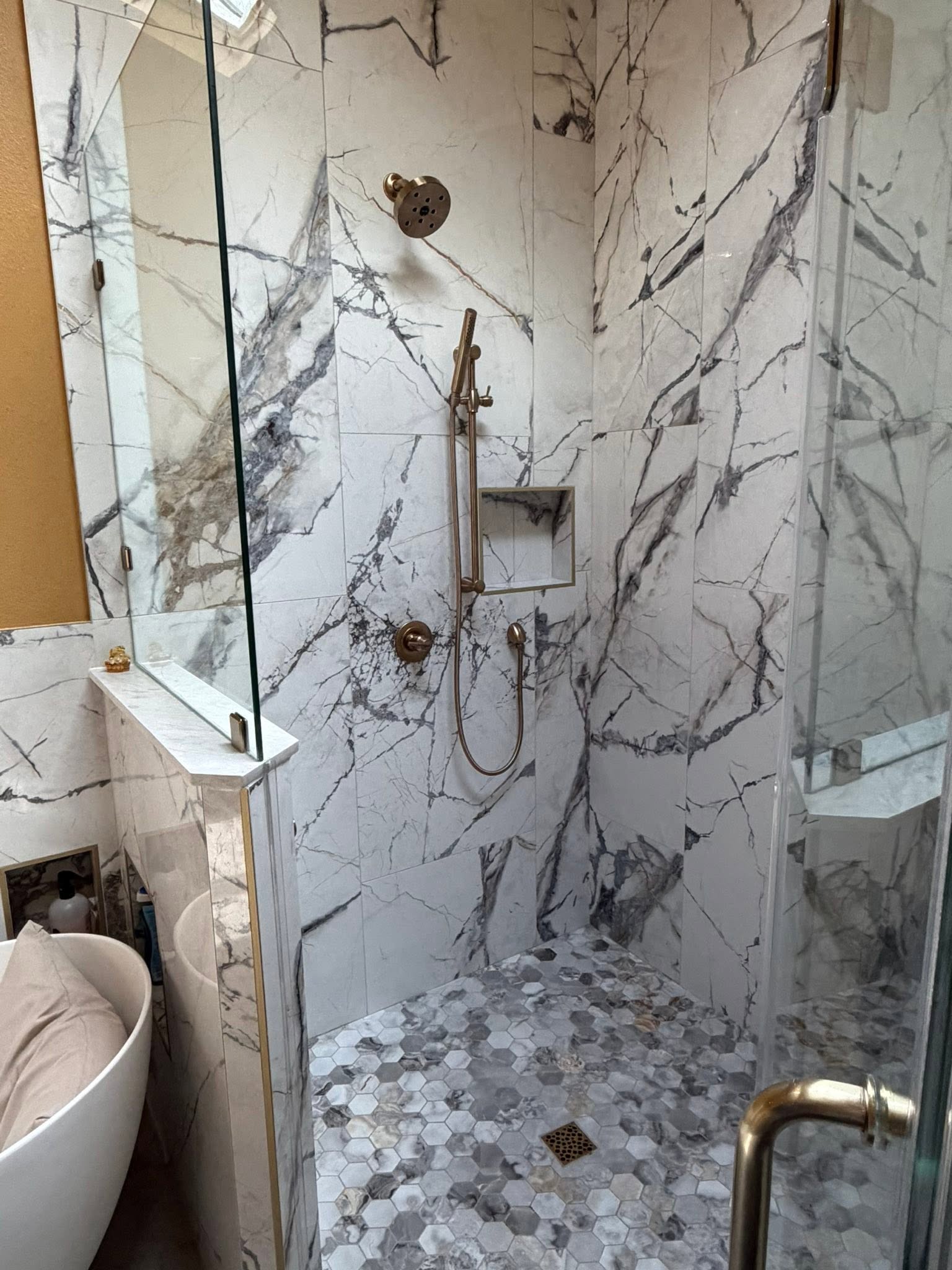 Yado's Plumbing — Finished Fixtures project photo 12